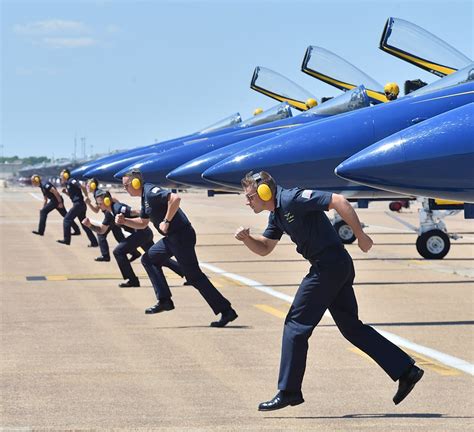 thunderbirds vs blue angels|blue angels vs thunderbirds who's better.